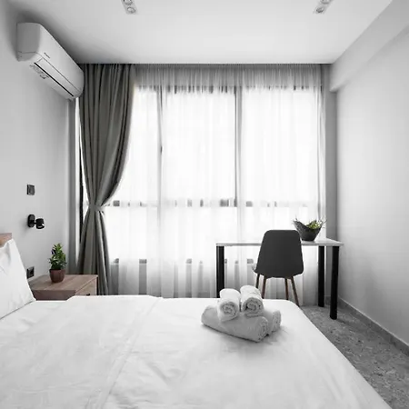 Avenue & Apartments, Nilie Hospitality Mgmt