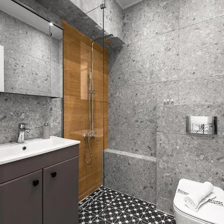 Avenue & Apartments, Nilie Hospitality Mgmt Apartment