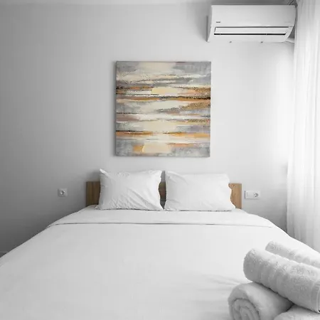 Apartment Avenue & Apartments, Nilie Hospitality Mgmt *