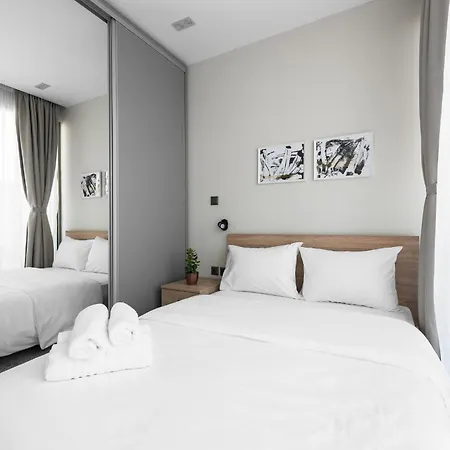 Apartment Avenue & Apartments, Nilie Hospitality Mgmt