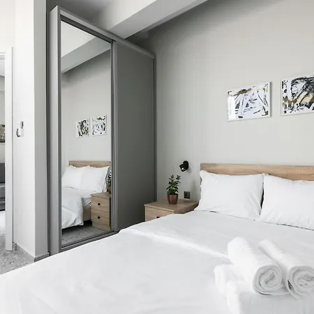 Apartment Avenue & Apartments, Nilie Hospitality Mgmt *