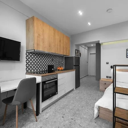 Avenue & Apartments, Nilie Hospitality Mgmt Apartment